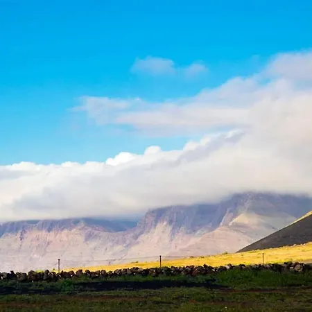 Magical Eco Dome For Unique Holidays In Lanzarote بيت للعطل تيغيسي